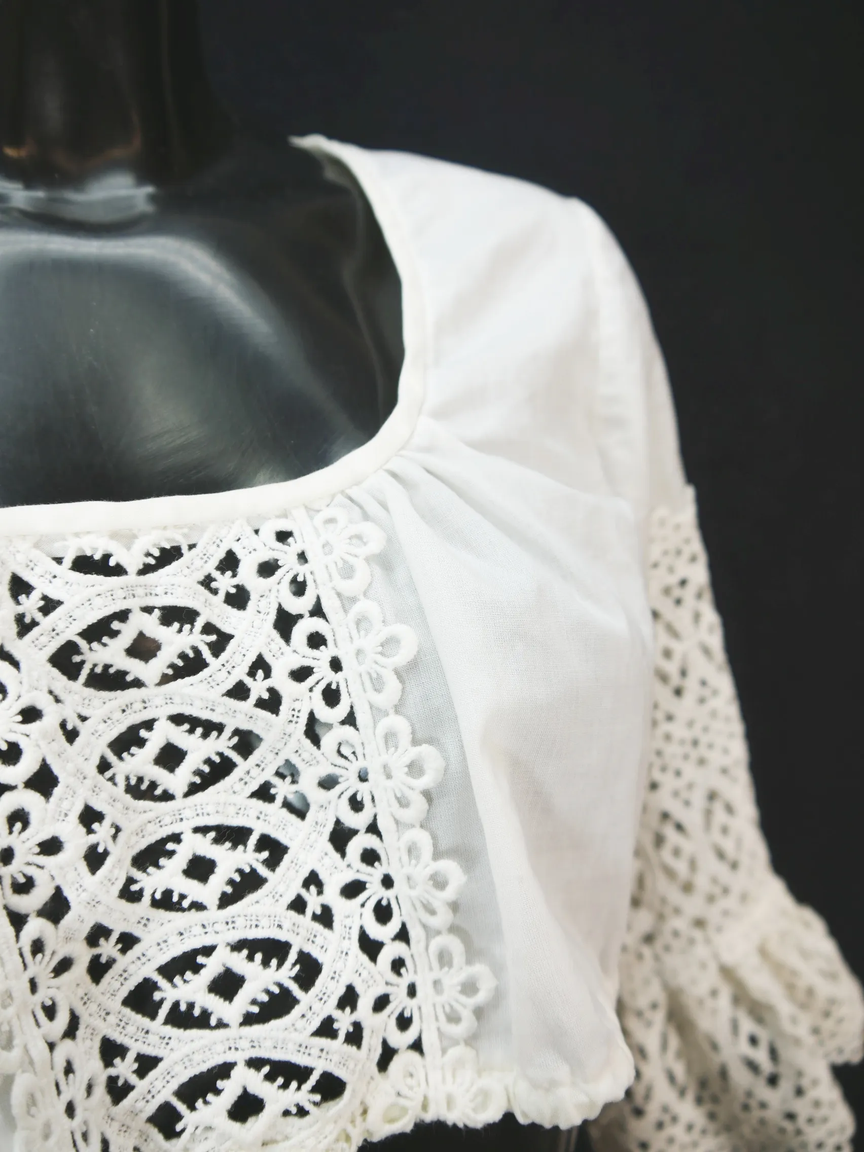 Gr.36 Dirndlbluse weiß Bluse für Dirndl Baumwollmischung mit Spitze