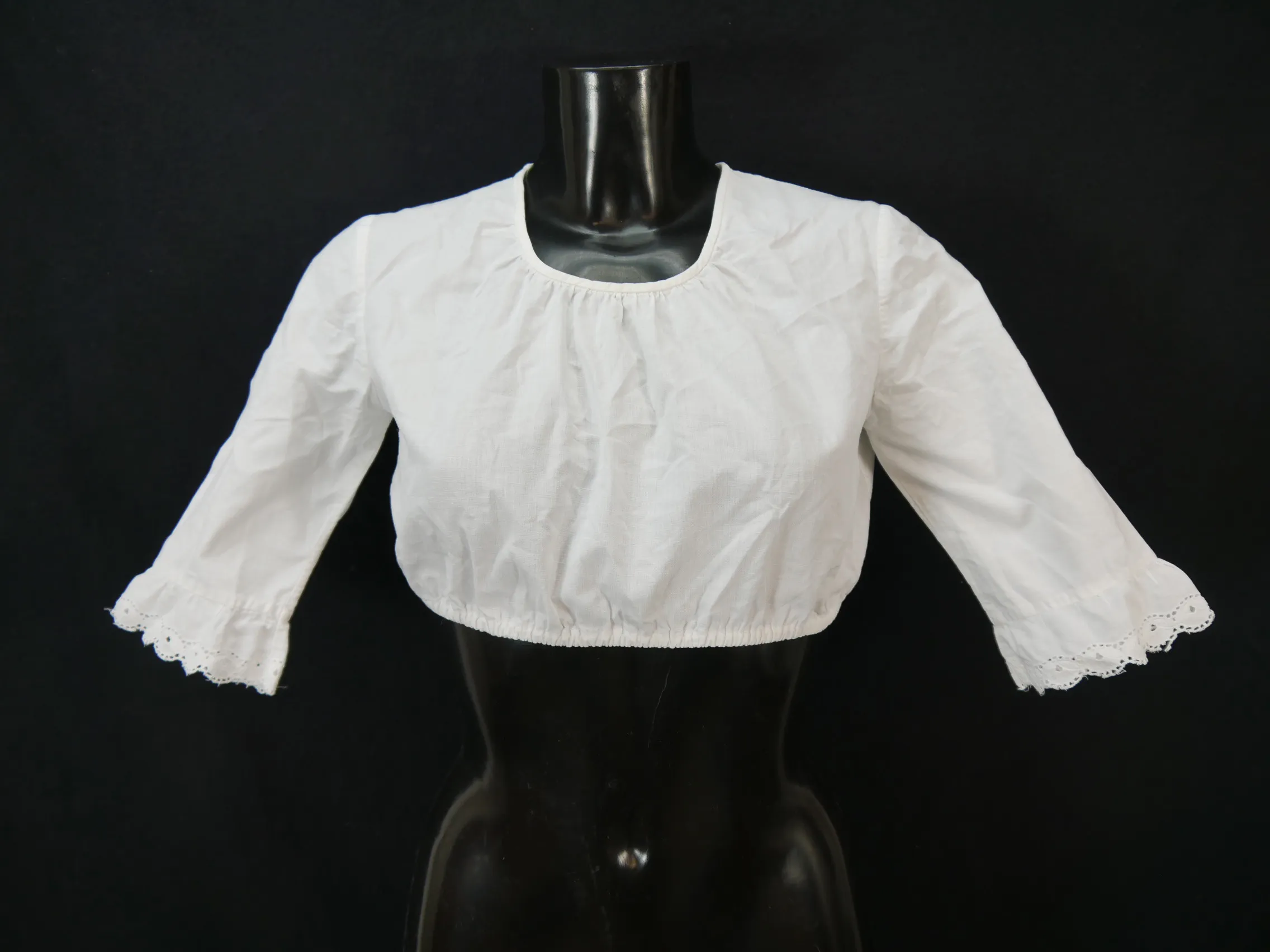 Gr.40 Dirndlbluse weiß Bluse für Dirndl Baumwolle mit Spitze B10016