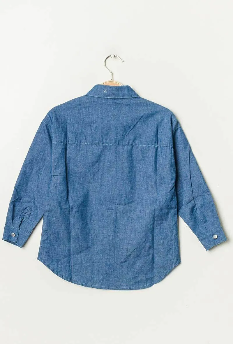 Jeanshemd mit Perlen