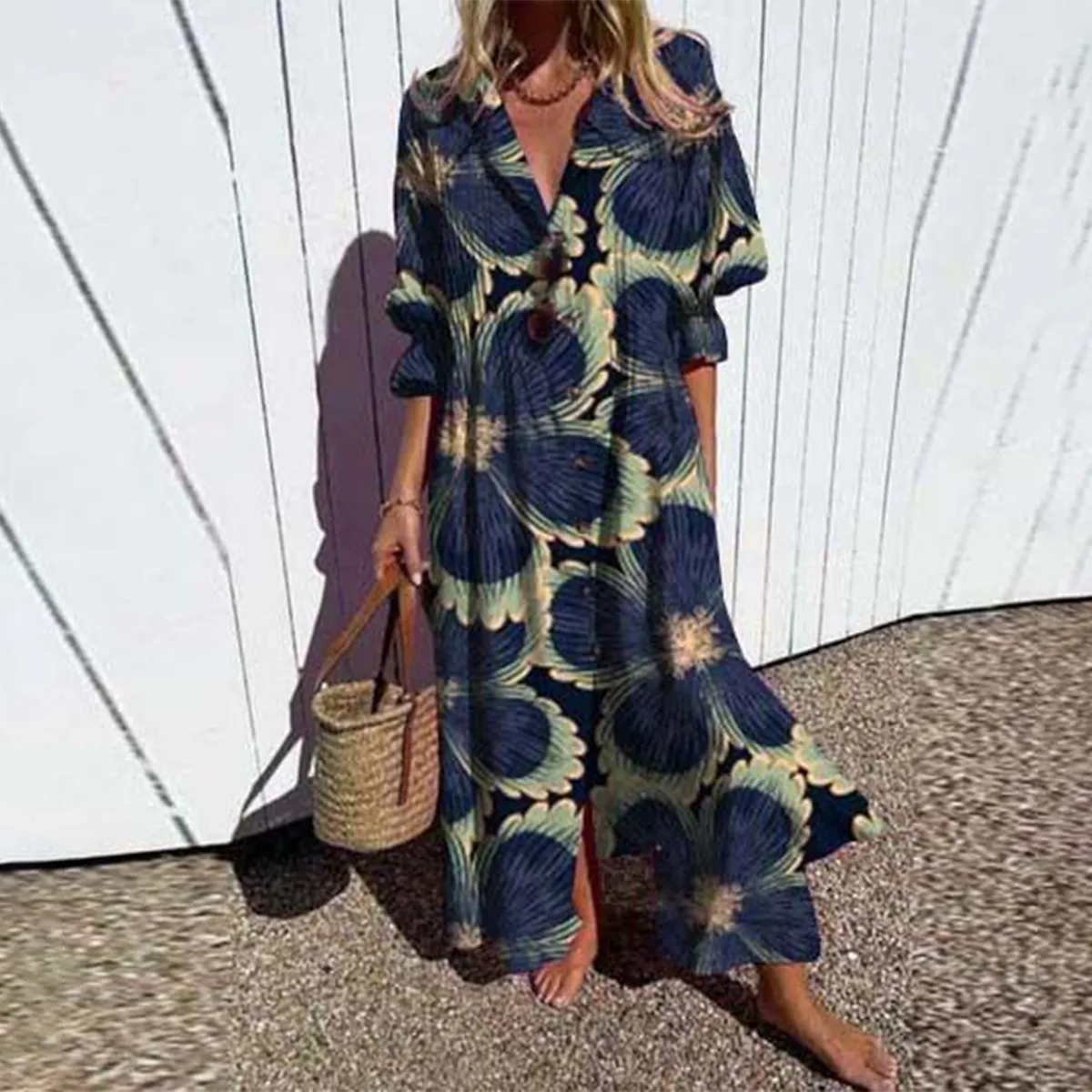 Langes Kleid mit Blumenmuster