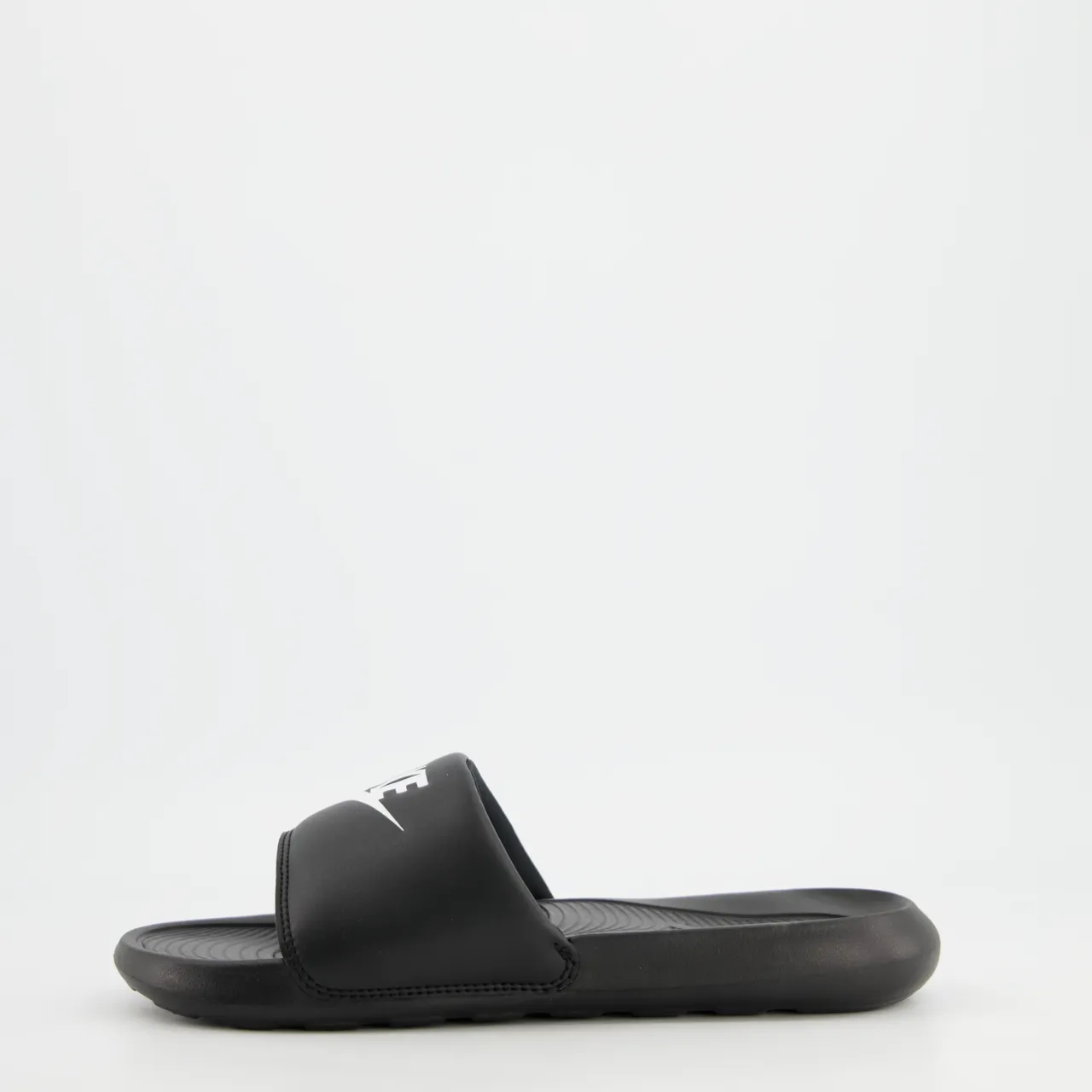 !NIKE VICTORI ONE MEN-S SLIDE
