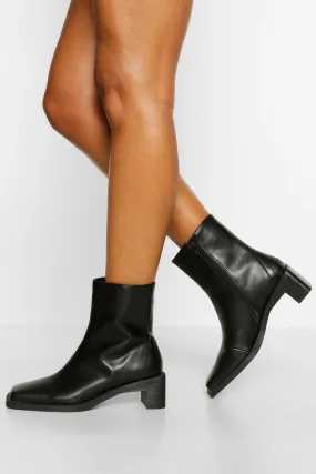 Stiefeletten mit niedrigem Absatz