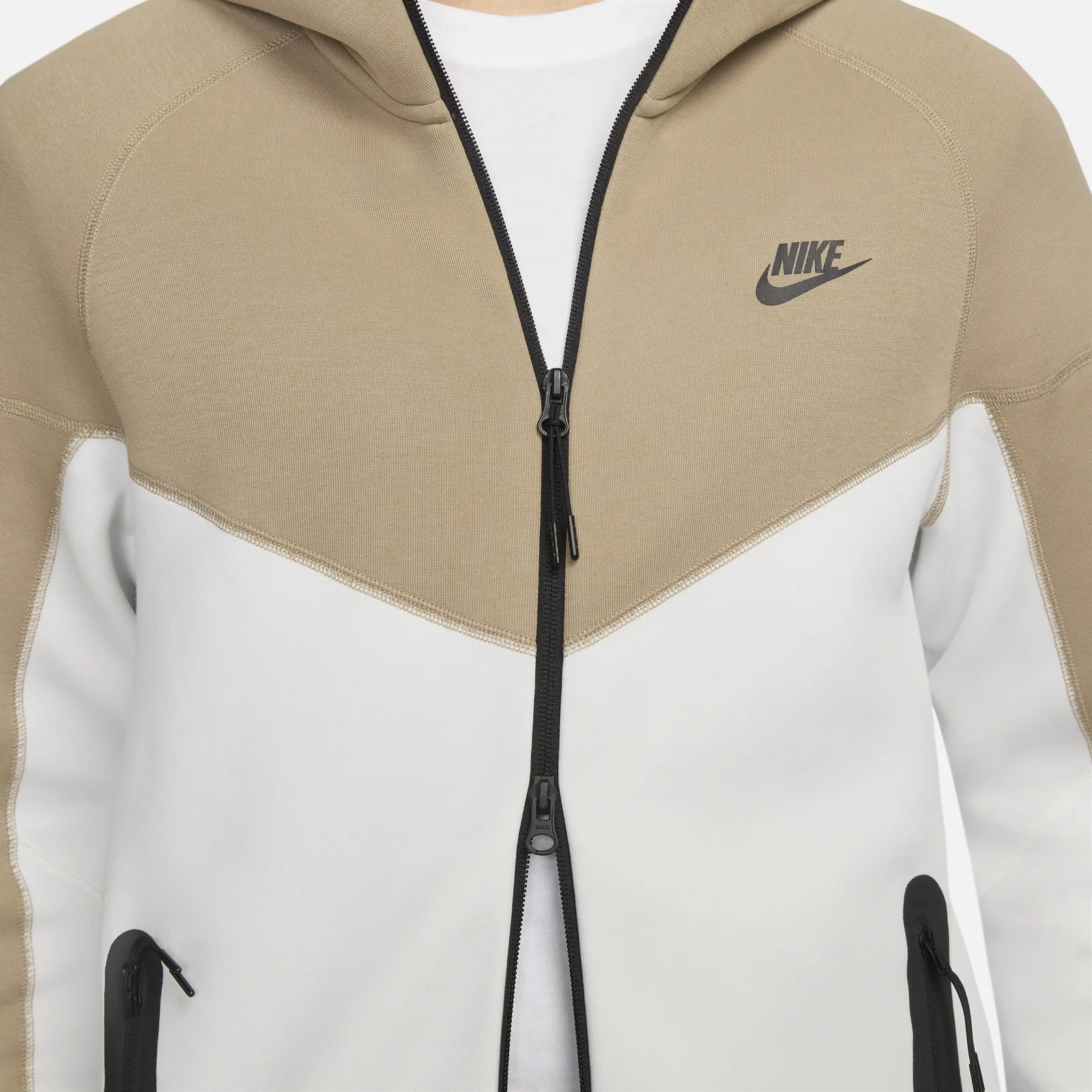 Sweatshirt Nike Tech Fleece Windrunner fb7921-121