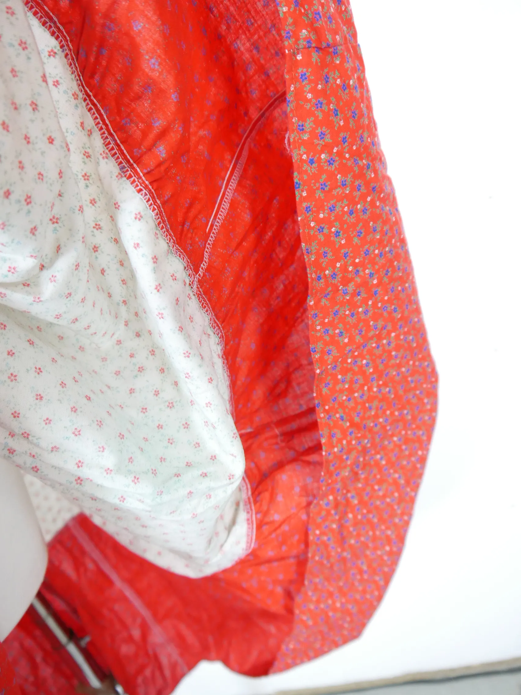 Süß mit Schößchen Baumwolle mehrfarbig herrliches Dirndl ohne Schürze Gr.32